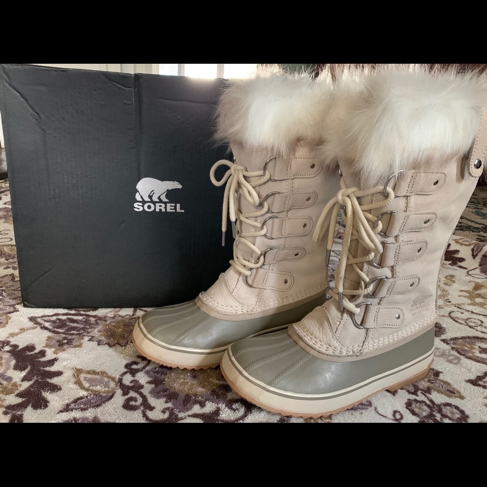 SOREL Joan of Arctic Boots